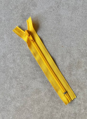 Молния неразъемная желтая, звено 5 витое пластик, длина 16 см МКЖ/16/2527