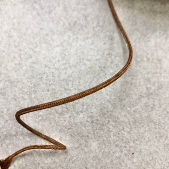 Шнур коричневый, толщина 1,5 мм, сток Jil Sander ШИК/15/2254 по цене 37 руб./метр
