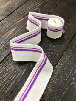 Подвяз белый с фиолетовыми полосами (комфортный полиэстер), 95*4 см ПКФ/40/22652 по цене 325 руб./штука