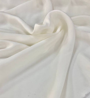 Вискоза 100% купро бренд Balenciaga, цвет молочный, ширина 140 см Италия КИБ/140/56177 по цене 1 149 руб./метр