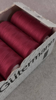 Нитки №120 Gutermann CC цвет темно-малиновый (полиэстер, намотка 1000 м) арт 120/384 по цене 260 руб./штука