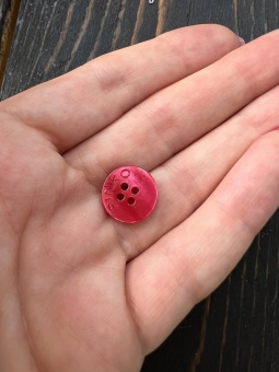 Пуговицы Pinko красные (пластик), 1,3 см ПИК/13/30134 по цене 12 руб./штука