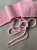 Шнурок круглый розово-белый (наконечники пластик), длина 130 см ШКР/130/8548 по цене 189 руб./штука