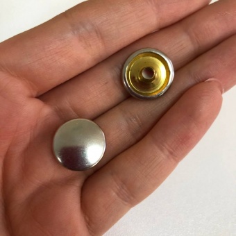 Кнопки пробивные, 1,5 см металл цвет серебро КИС/15/5308 по цене 37 руб./штука